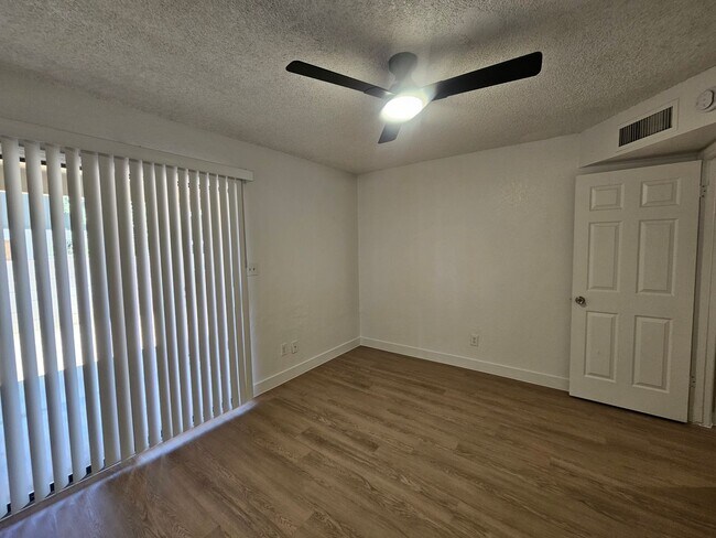 Building Photo - 4532 E Caballero Cir