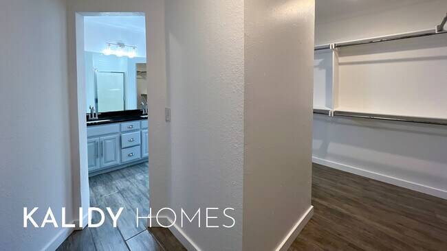 Building Photo - 5921 SE 88th St