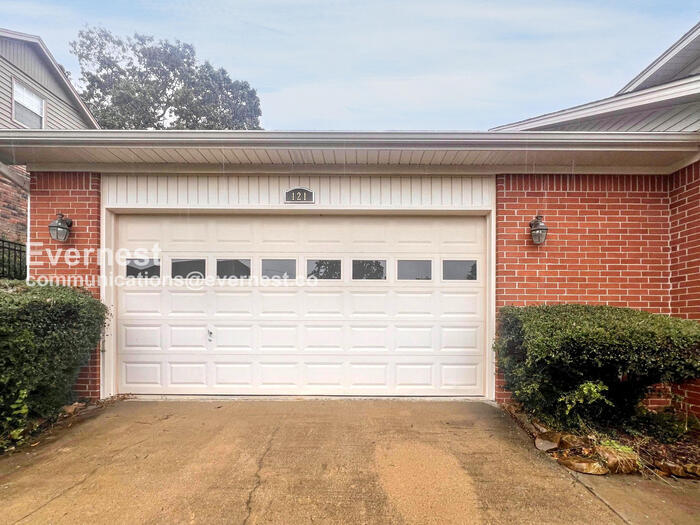 Building Photo - 121 Illinois Bayou Dr