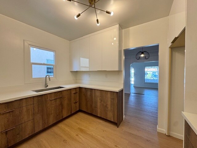 Building Photo - 2808 W 43rd Pl