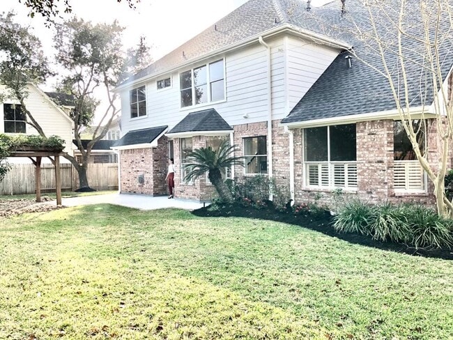 Building Photo - 5711 Silver Bay Ct