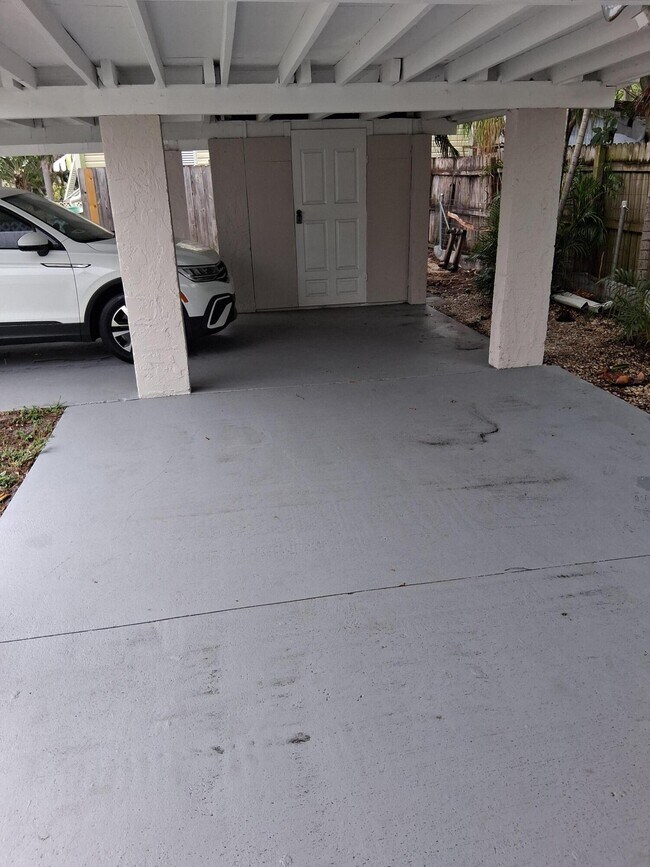 Building Photo - 5815 Garden Ave