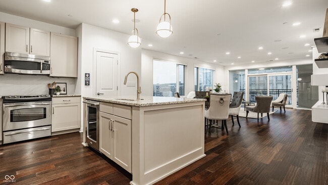 Building Photo - 333 Massachusetts Ave