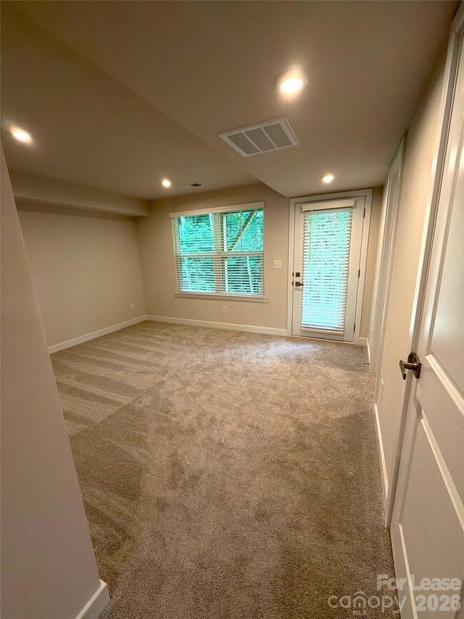 Building Photo - 4136 Auburn Oak Ln