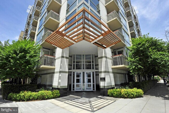 Building Photo - 1300 13th St NW