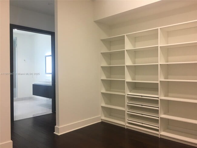 Building Photo - 8258 NW 33rd Terrace