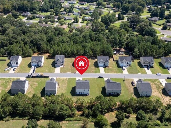 Building Photo - 174 Goodall Woods Dr