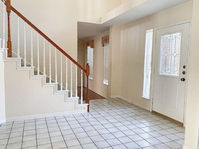 Building Photo - 14514 Hillside Hickory Ct