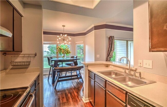 Building Photo - Large 1-Bedroom at the Montevista Condominiums!