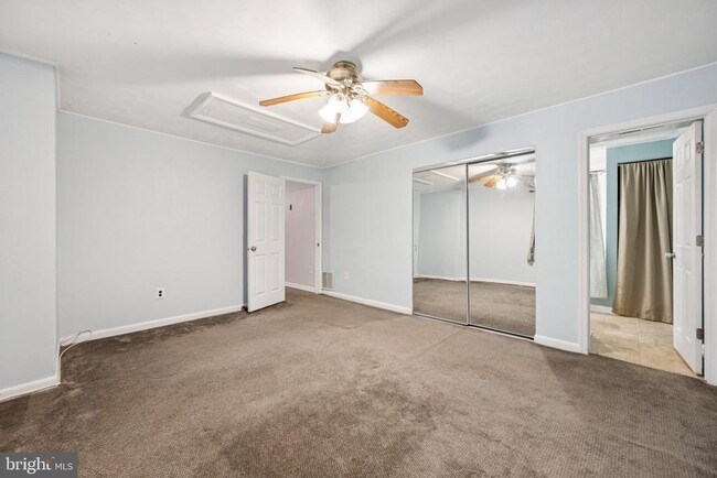 Building Photo - 1229 Ramblewood Dr