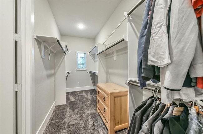 Building Photo - 16526 Whiteoak Canyon Dr