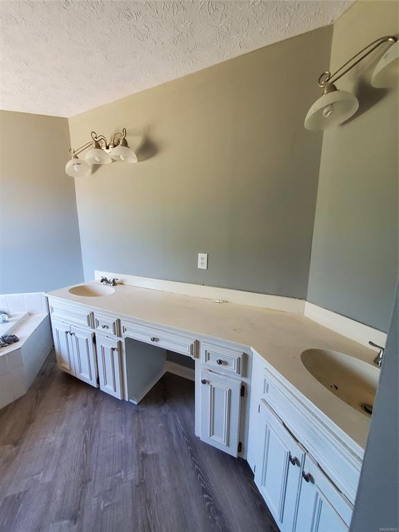 Building Photo - 515 Bridlebrook Ct