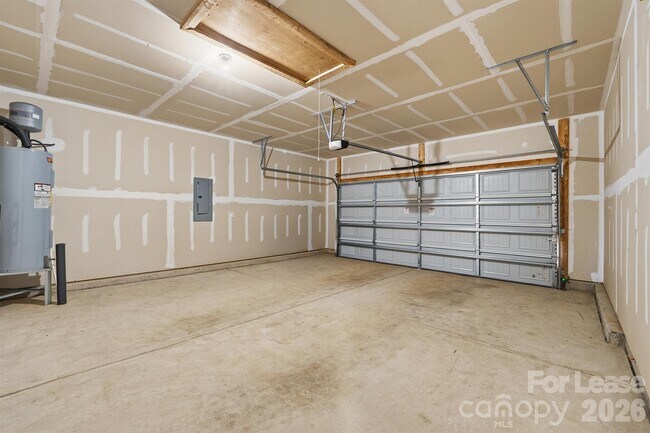 Building Photo - 162 White Apple Wy