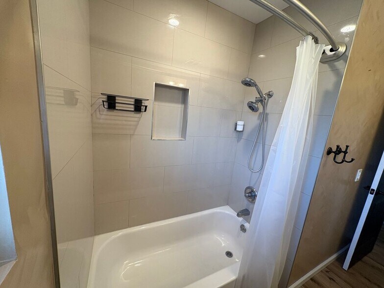 Building Photo - 14440 Harvey Ln