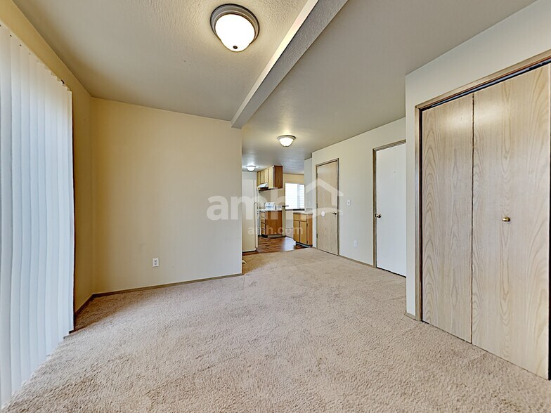 Building Photo - 16957 SW Cashew Way