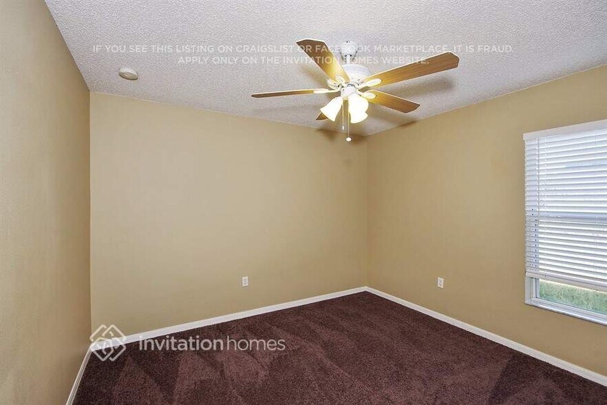 Building Photo - 307 Shad Way