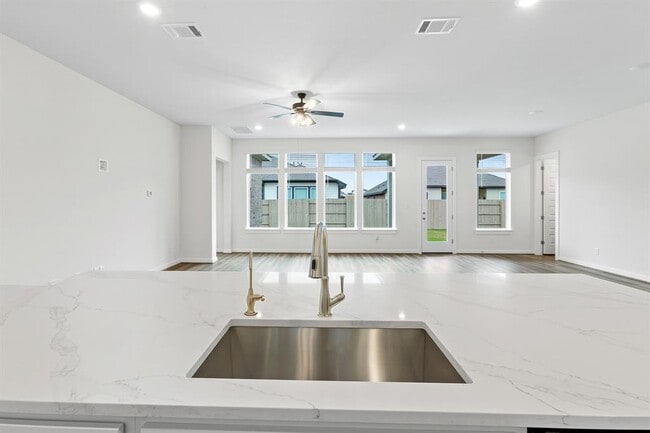 Building Photo - 150 Samuel Blair Pass