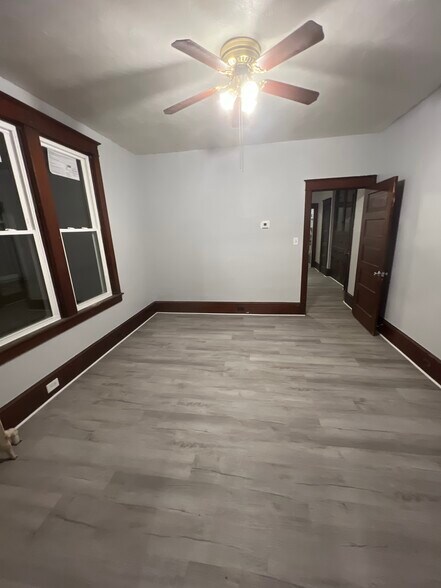 Building Photo - 208 W High St