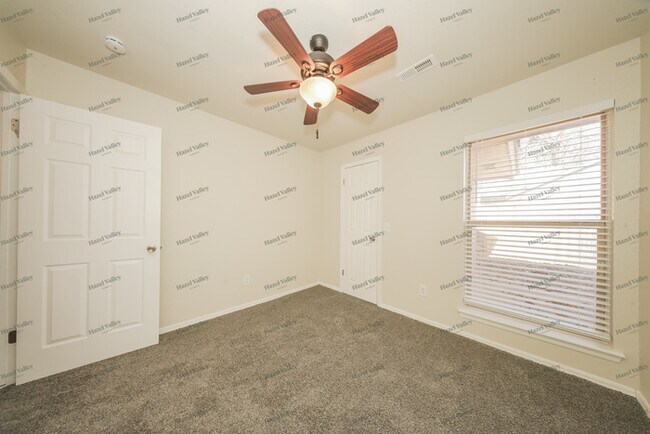 Building Photo - 10205 Glascow Dr