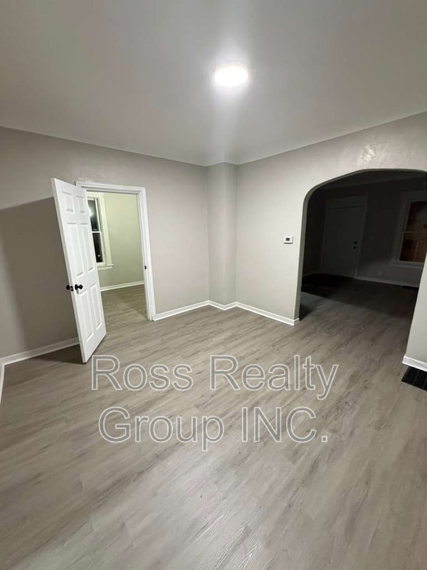 Building Photo - 1527 Tecumseh St