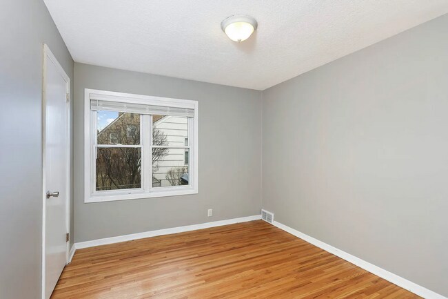 Building Photo - 6024-6026 W 35th Street