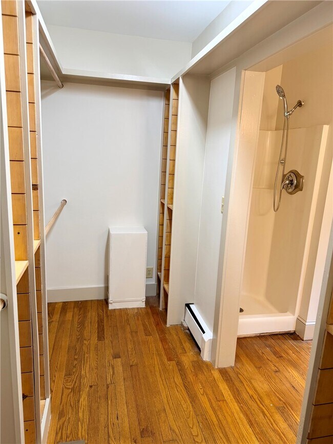 Building Photo - 107 Stardust Ln