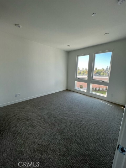 Building Photo - 1715 W Cara Dr