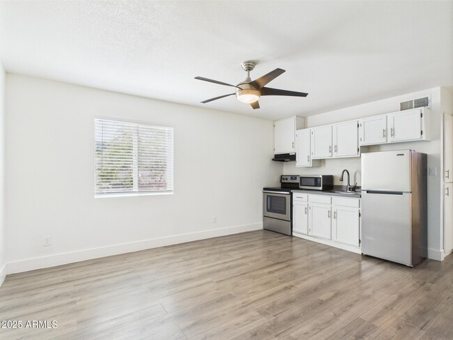 Primary Photo - 3016 N 37th St