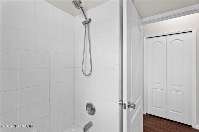 Building Photo - 8871 Canopy Oaks Dr