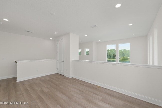 Building Photo - 50 Sewall Ln