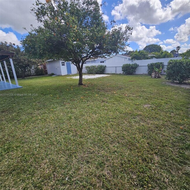 Building Photo - 11510 SW 181st St