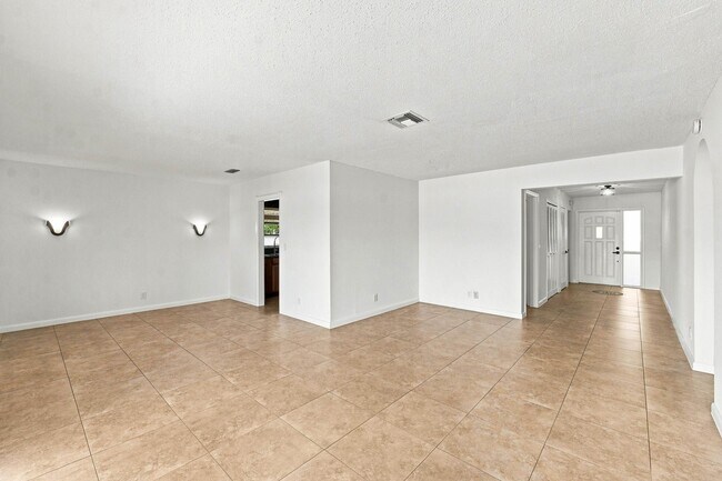Building Photo - 3310 NW 90th Ave