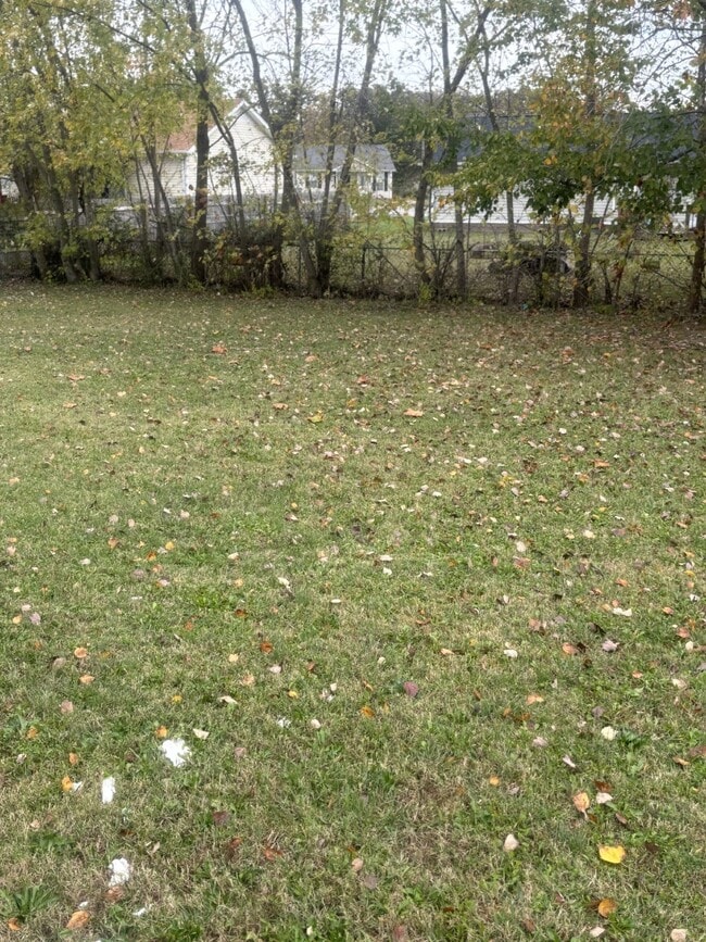 Building Photo - 471 Lafayette Rd