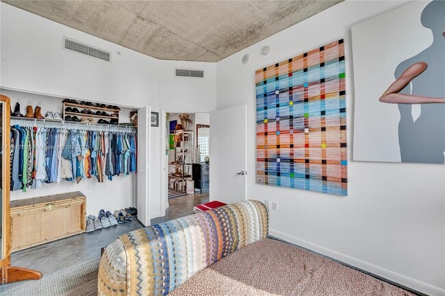 Building Photo - 133 NE 2nd Ave