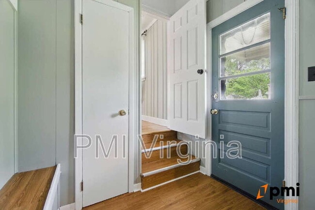 Building Photo - 4012 Nina Dr