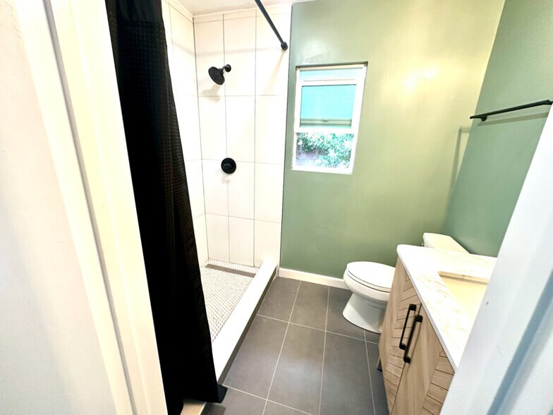 Building Photo - 13505 Wilkie Ave