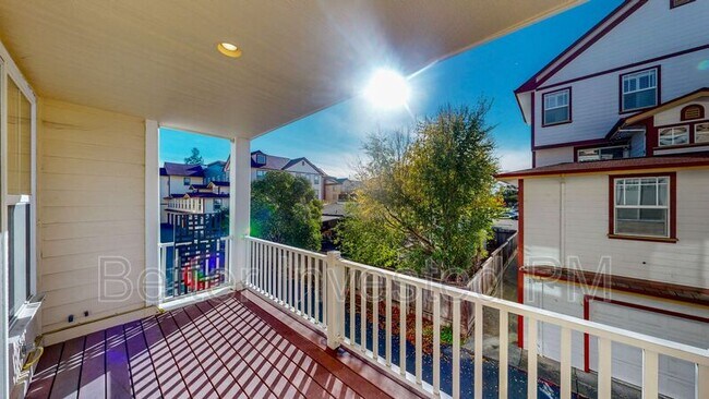 Building Photo - 526 Emily Rose Cir