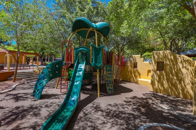 Building Photo - Single Story 3 Bedroom Summerlin Home