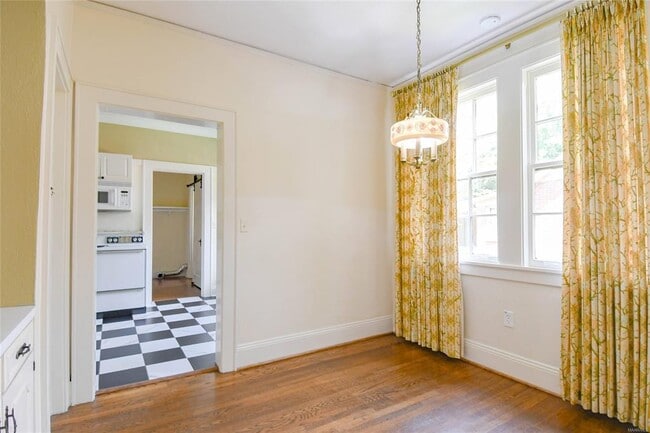 Building Photo - 1451 Watson St