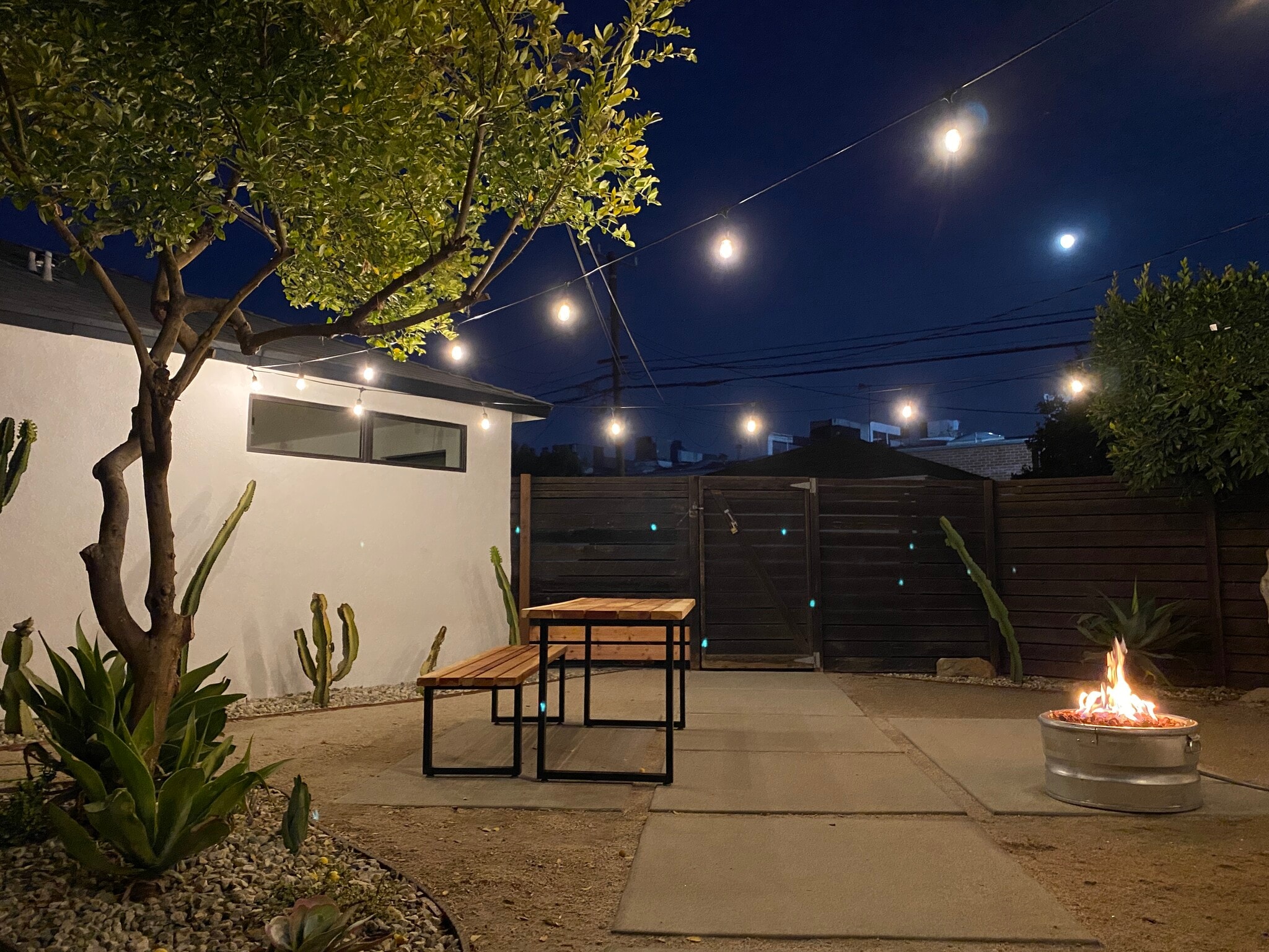 Building Photo - 8591 Higuera St