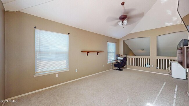 Building Photo - 10803 Elise St