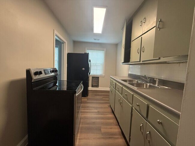 Building Photo - East Nashville Duplex Unit