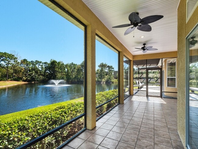 Building Photo - Gorgeous 3B/2.5B Home in Emerald Lakes Gat...