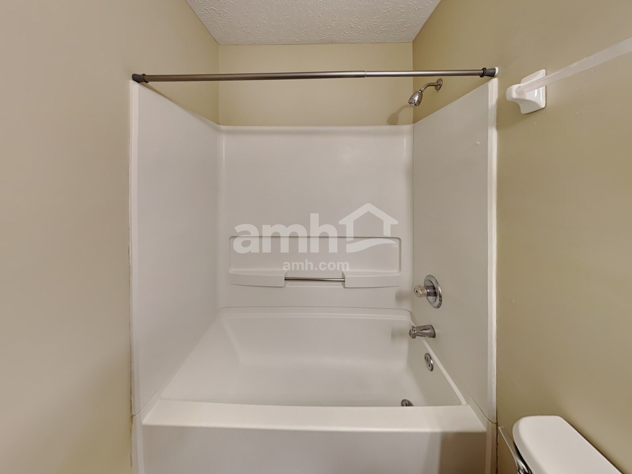 Building Photo - 5888 Gazelle Dr