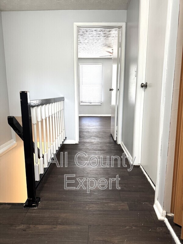 Building Photo - 862 Regal Path Ln