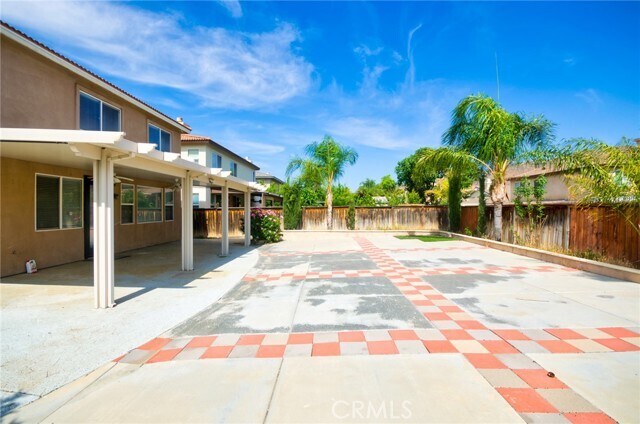 Building Photo - 27685 Rockwood Ave