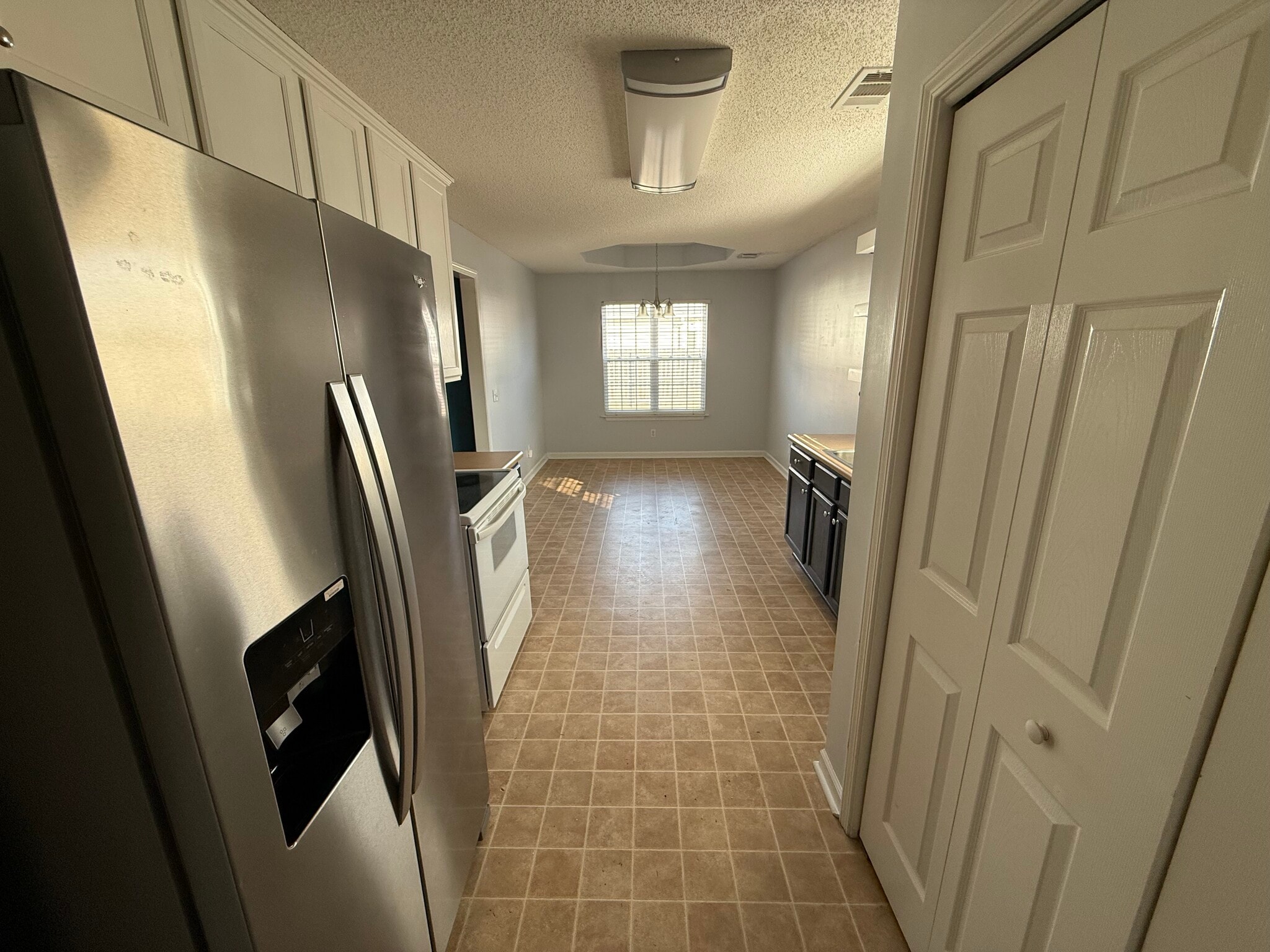 Building Photo - 100 Englewood Ct