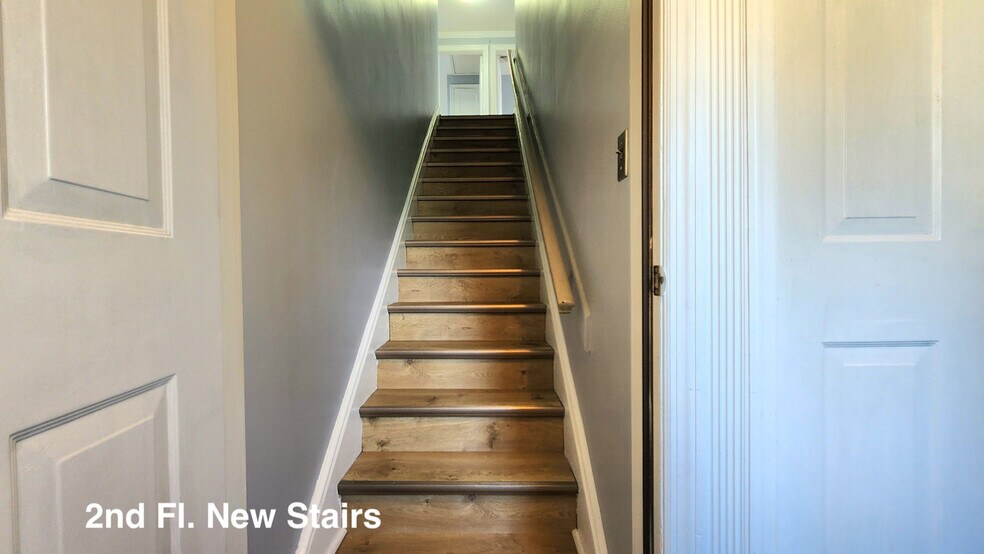 Updated 2nd Fl. Apart. - 63 Hamilton Ave