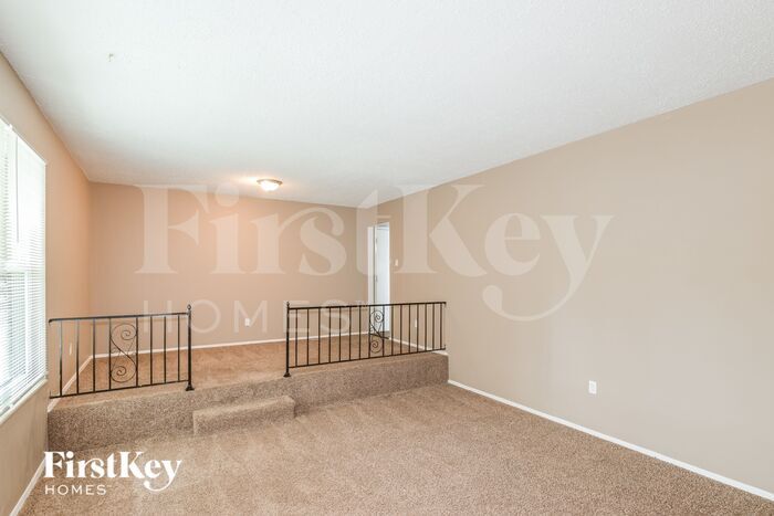 Building Photo - 6219 Silver Fox Dr