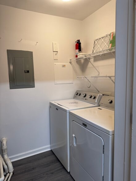 Building Photo - 14907 Santa Lucia Dr